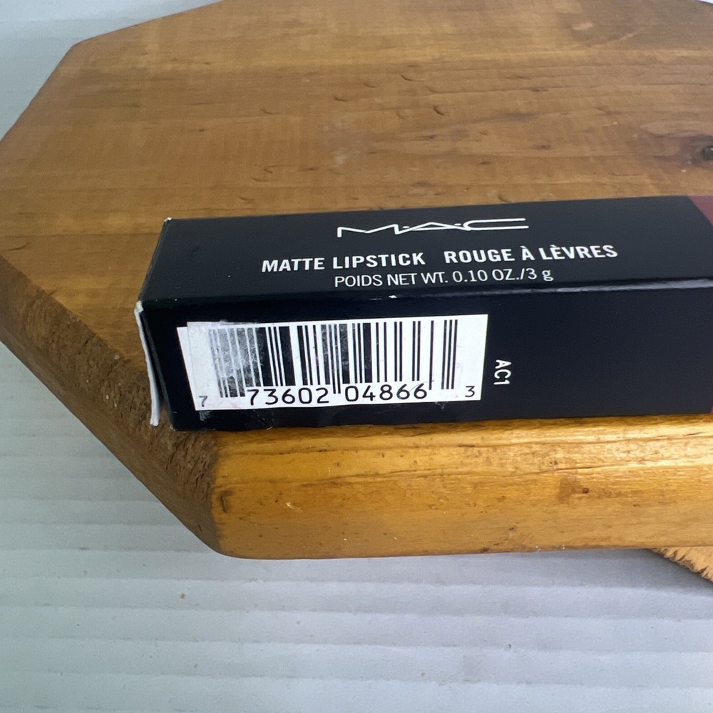 MAC #602‎ CHILI  Matte Lipstick 3 g .10 oz Warm Brick Red Full-size - Picture 3 of 7
